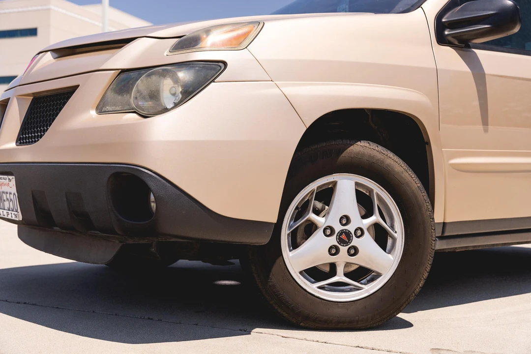 2003 Pontiac Aztek - Image 13 of 31