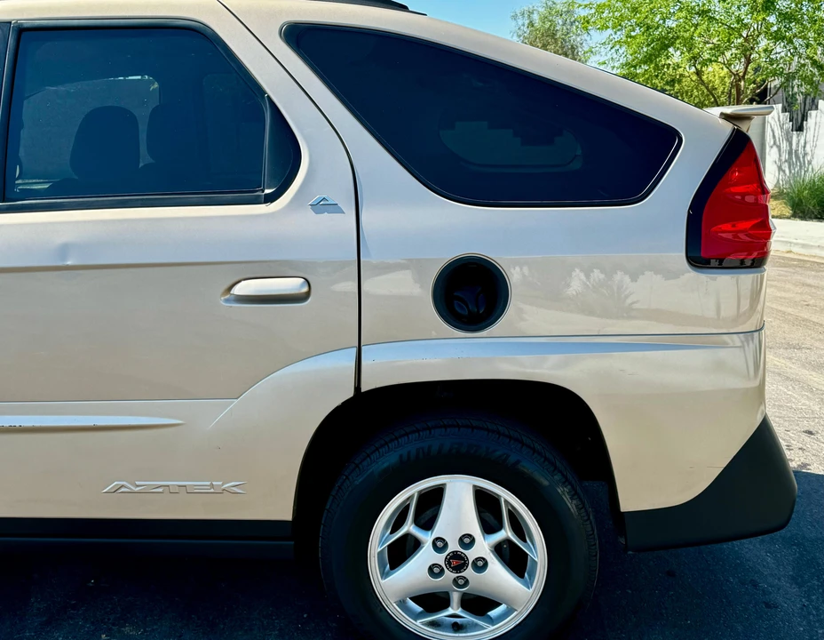 2003 Pontiac Aztek - Image 25 of 31