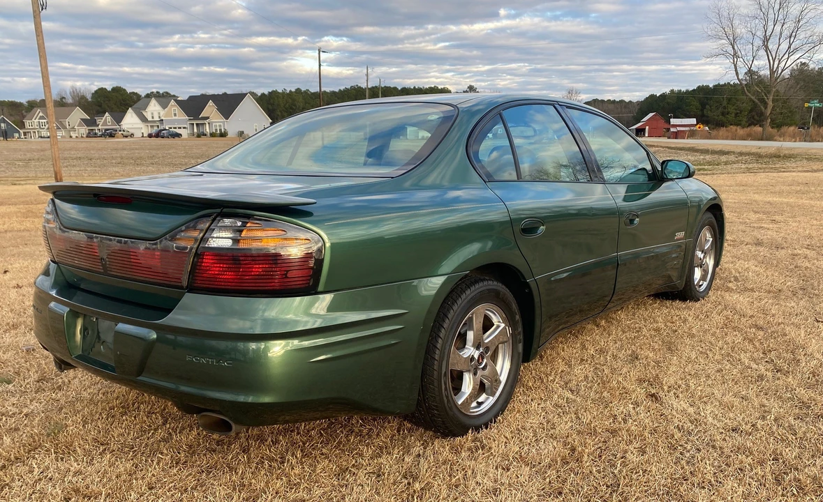 2003 Pontiac Bonneville 5th+ Gen - Image 13 of 31