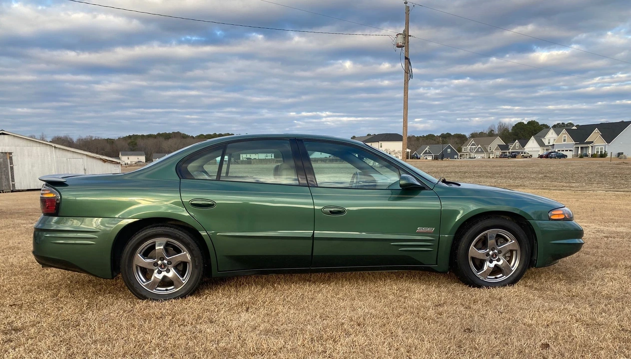 2003 Pontiac Bonneville 5th+ Gen - Image 10 of 31