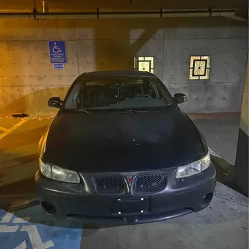 2003 Pontiac Grand Prix Sedan 4D