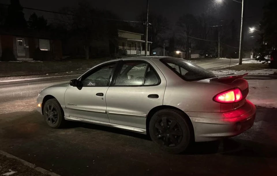 2003 Pontiac Sunfire - Image 3 of 8
