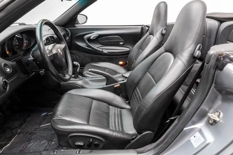2003 Porsche 911 - Image 15 of 20