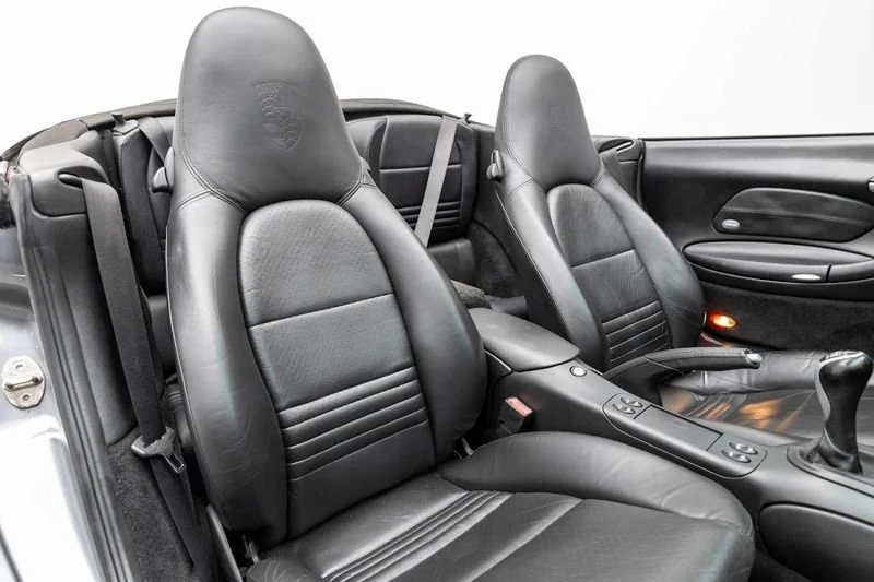 2003 Porsche 911 - Image 16 of 20