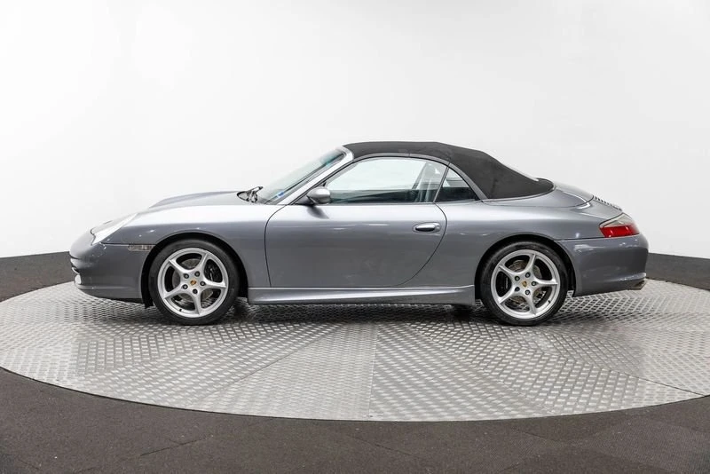 2003 Porsche 911 - Image 10 of 20