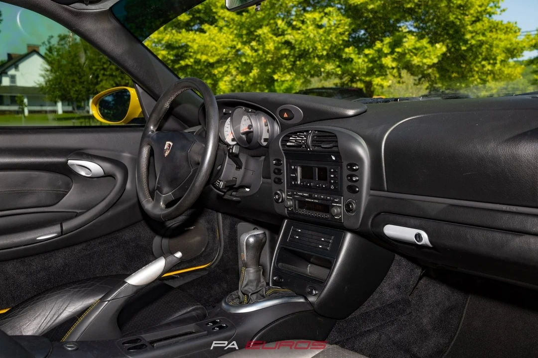 2003 Porsche 996 Carrera - Image 13 of 21