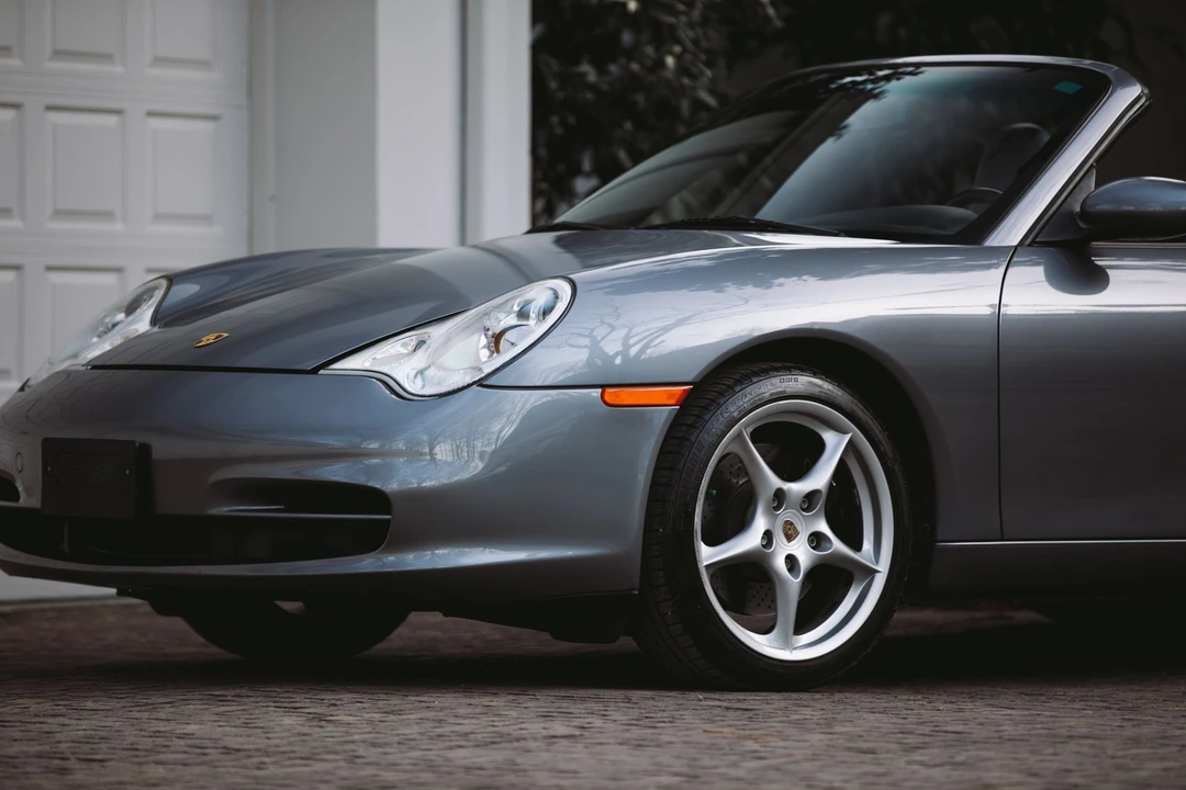 2003 Porsche 996 Carrera 4 - Image 10 of 20