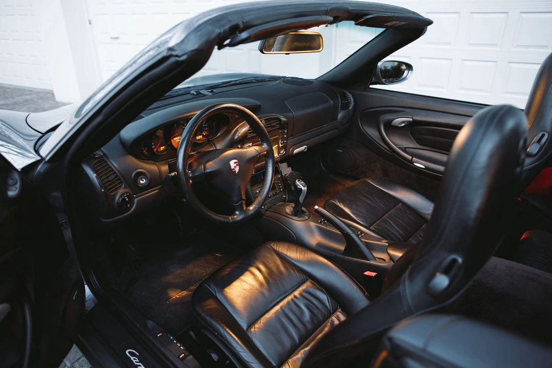 2003 Porsche 996 Carrera 4 - Image 13 of 20