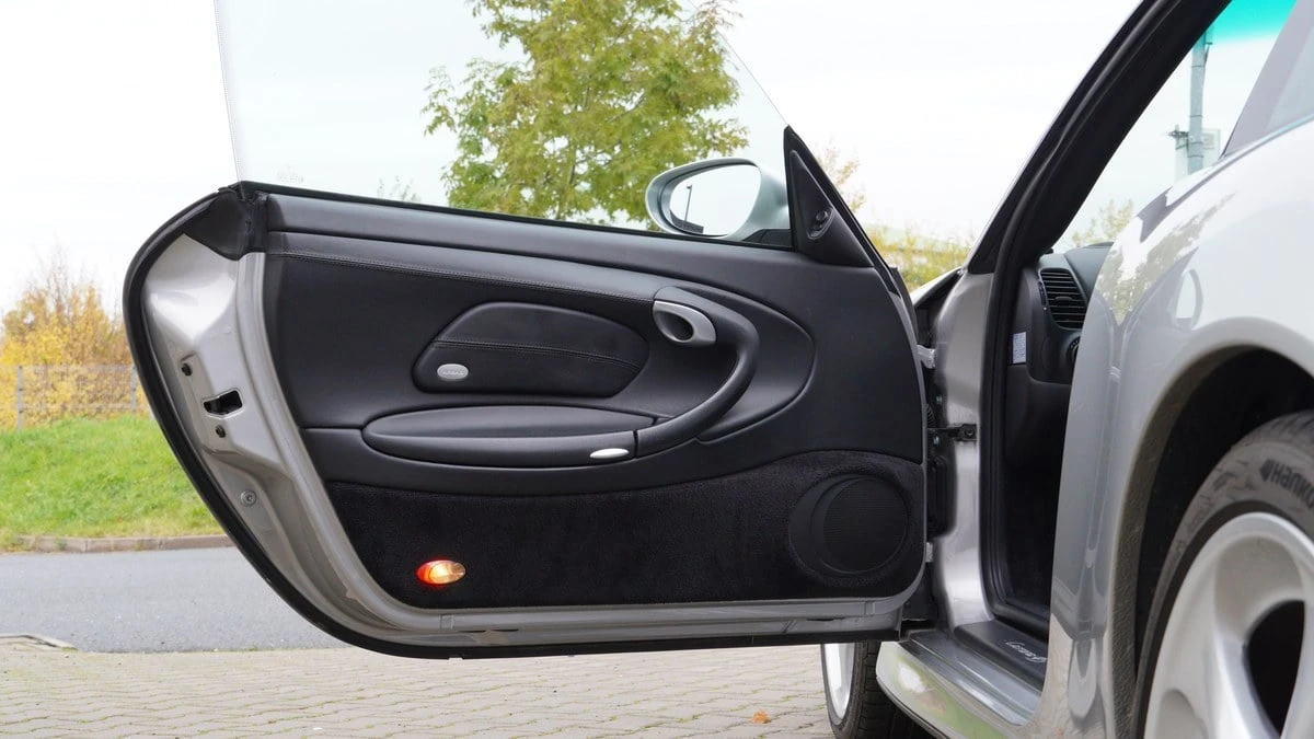 2003 Porsche 996 Carrera 4S - Image 19 of 30