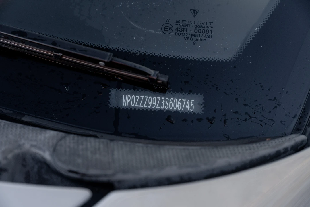 2003 Porsche 996 Carrera 4S - Image 24 of 31