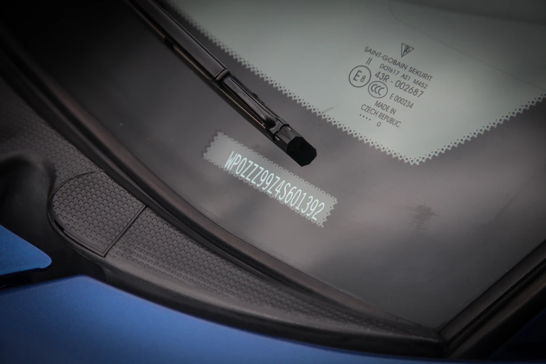 2003 Porsche 996 Carrera 4S - Image 24 of 31
