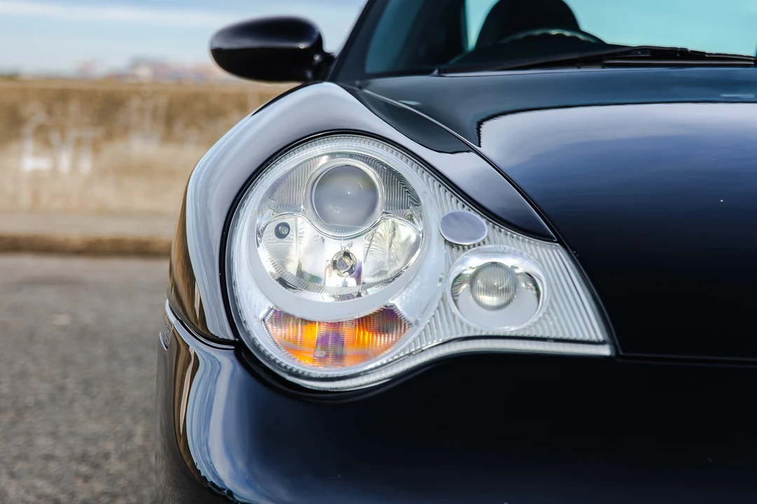 2003 Porsche 996 Carrera 4S - Image 15 of 31