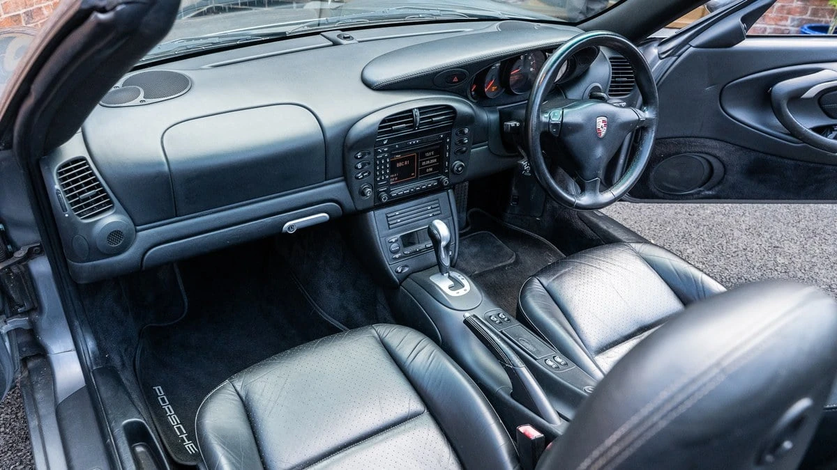 2003 Porsche 996 Carrera - Image 10 of 31