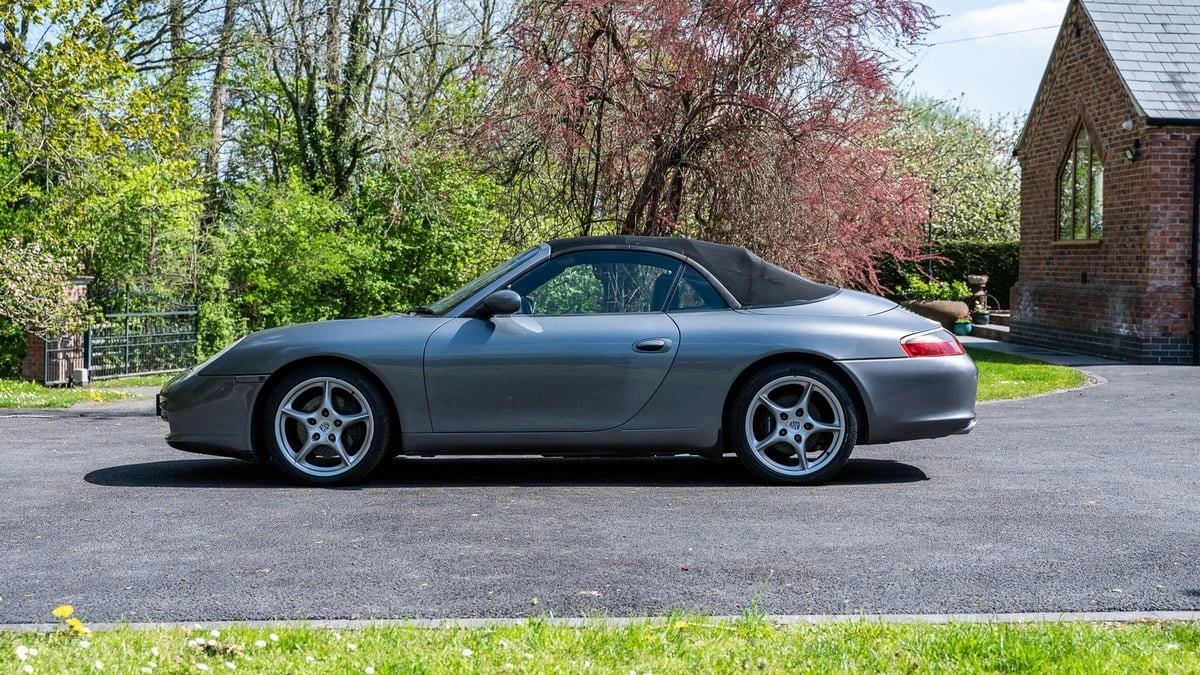 2003 Porsche 996 Carrera - Image 25 of 31