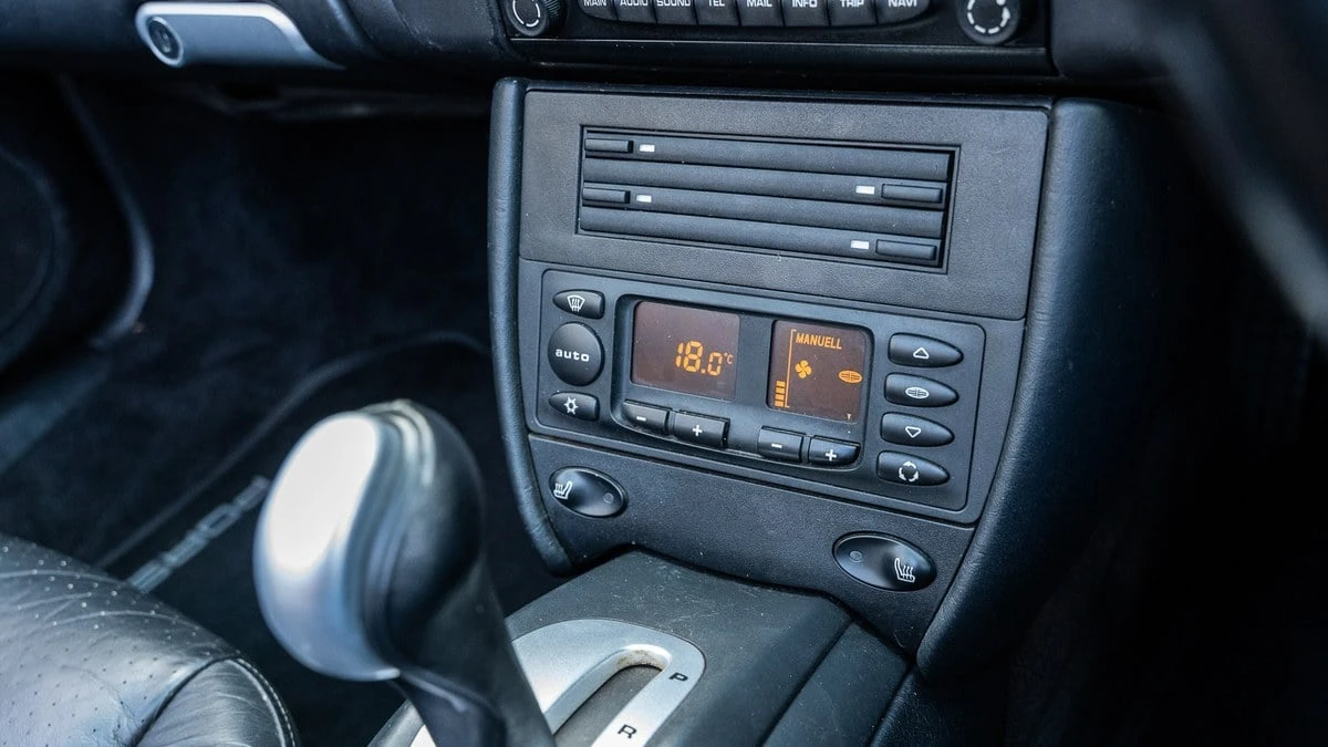 2003 Porsche 996 Carrera - Image 13 of 31