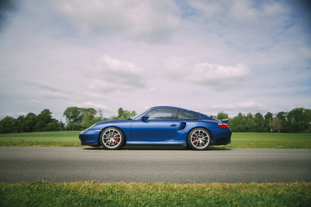 2003 Porsche 996 Turbo - Image 14 of 31