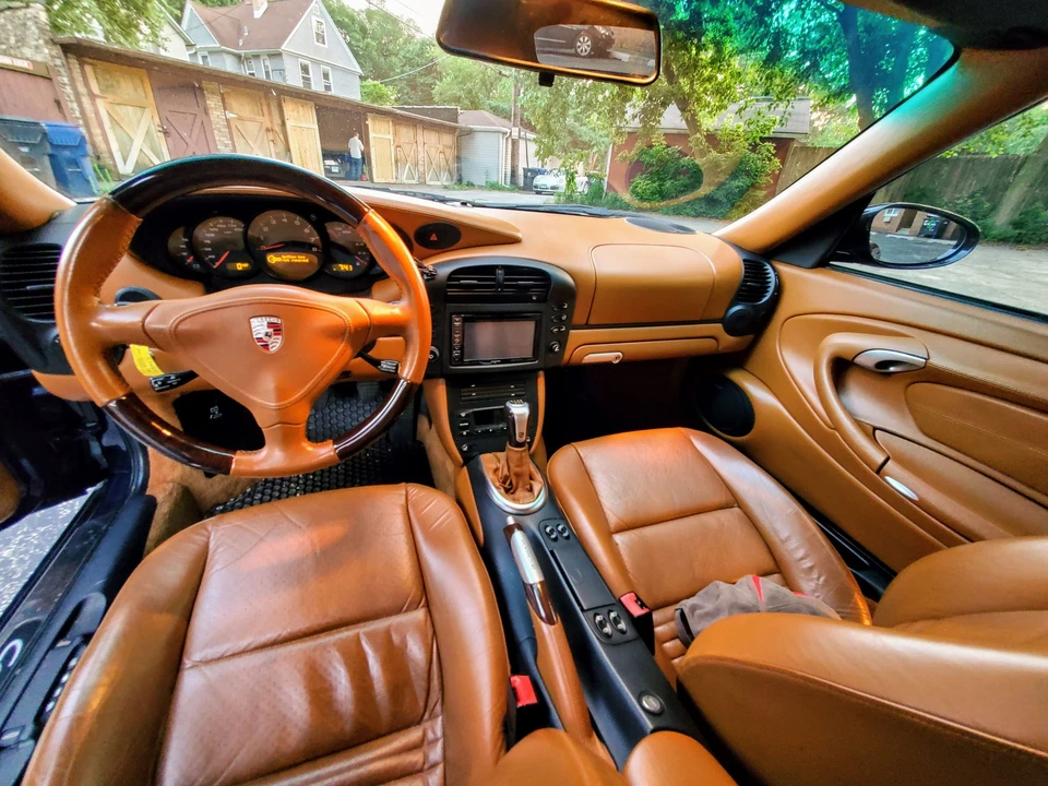 2003 Porsche 996 Carrera 4 - Image 9 of 17