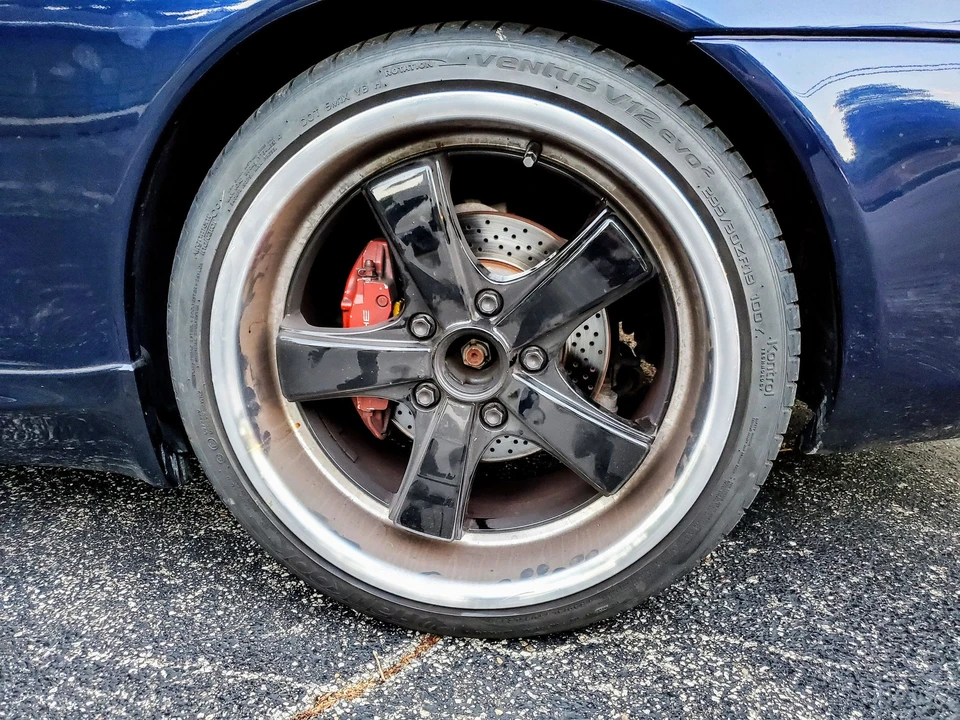 2003 Porsche 996 Carrera 4 - Image 14 of 17