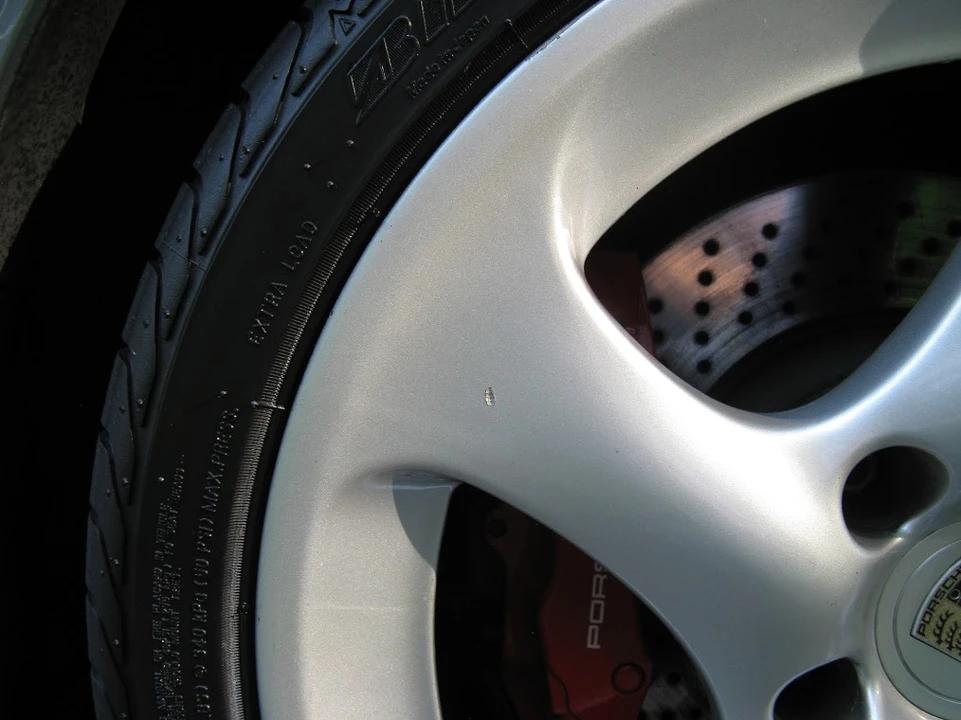 2003 Porsche 996 Carrera 4S - Image 23 of 31