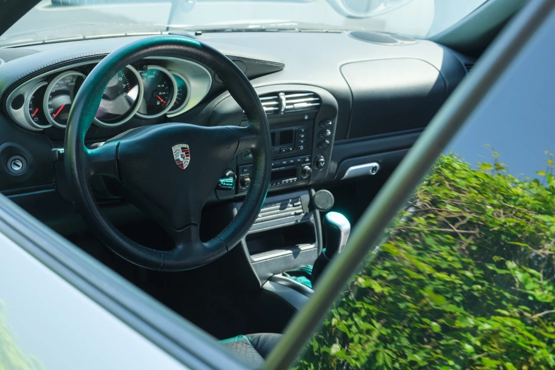 2003 Porsche 996 Carrera 4S - Image 22 of 31