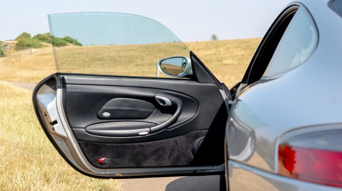 2003 Porsche 996 Carrera - Image 29 of 30