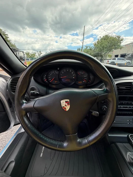 2003 Porsche 996 Carrera - Image 13 of 20