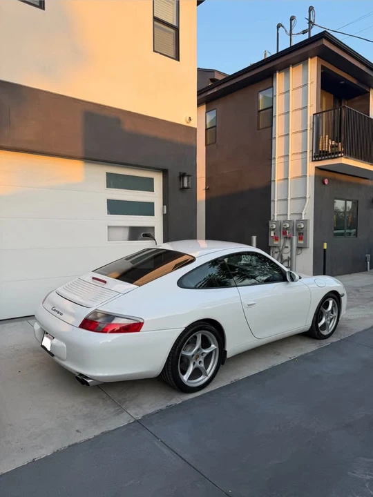 2003 Porsche 996 Carrera - Image 2 of 20