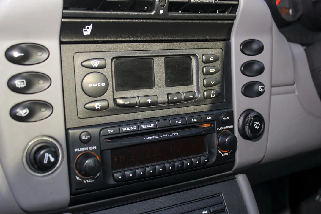 2003 Porsche 996 Carrera - Image 30 of 31