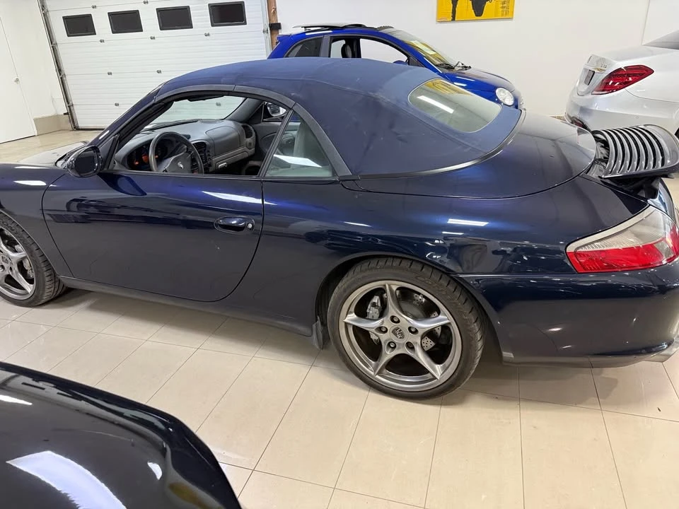 2003 Porsche 996 Carrera 4 - Image 8 of 20