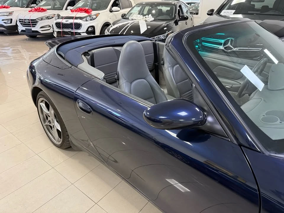 2003 Porsche 996 Carrera 4 - Image 11 of 20