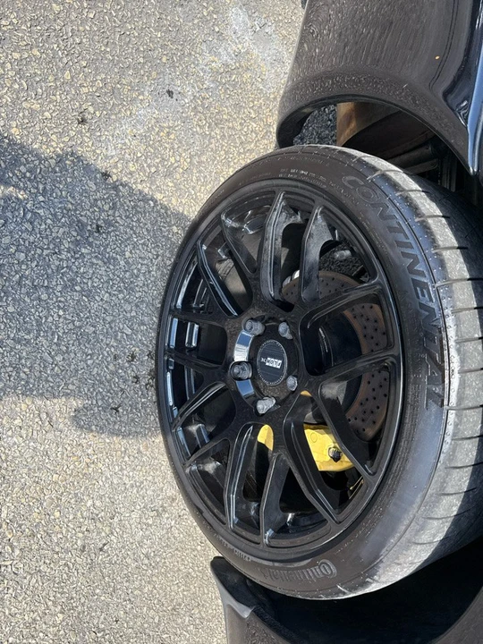 2003 Porsche 996 Carrera 4 - Image 14 of 19