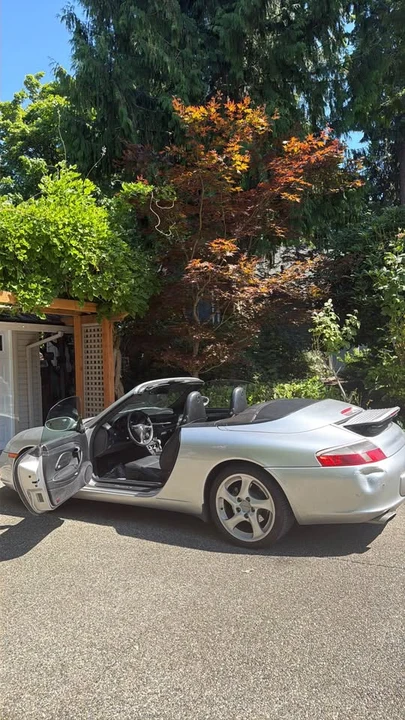 2003 Porsche 996 Carrera 4 - Image 6 of 12
