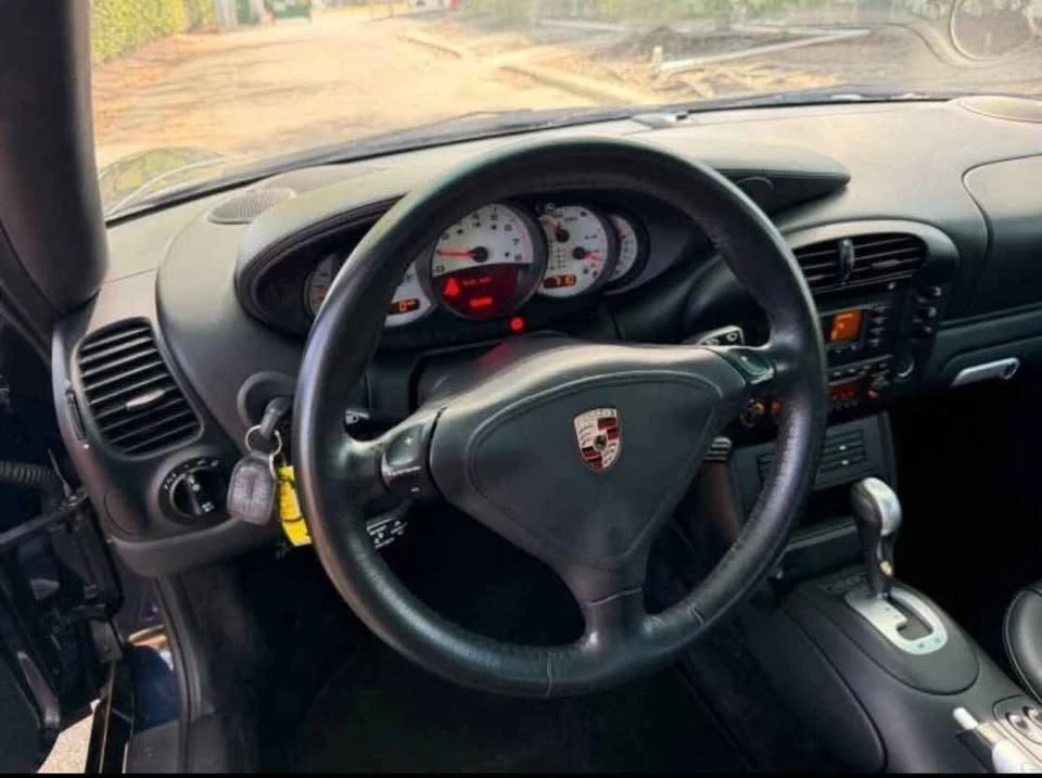 2003 Porsche 996 Carrera 4 - Image 6 of 7