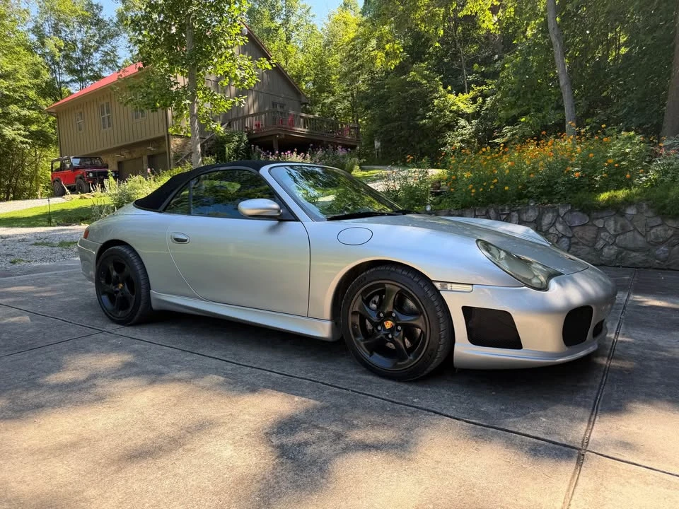 2003 Porsche 996 Carrera 4 - Image 9 of 10