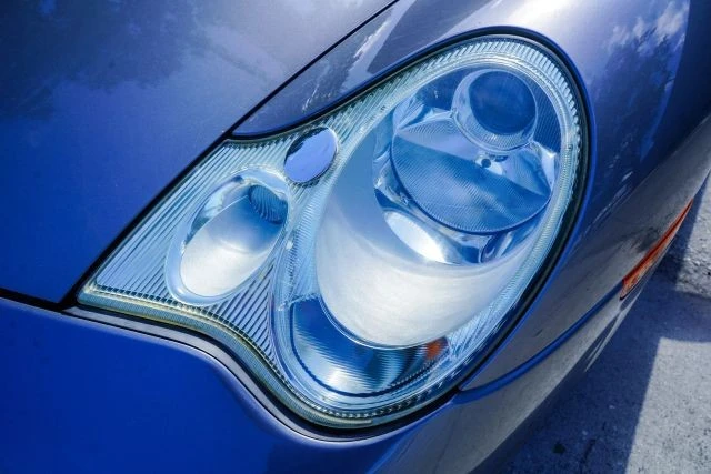 2003 Porsche 996 Carrera 4 - Image 4 of 31