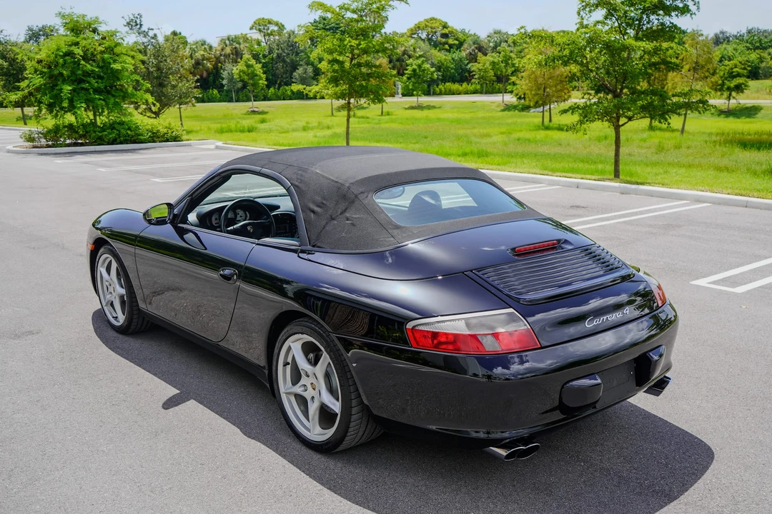 2003 Porsche 996 Carrera 4 - Image 10 of 31