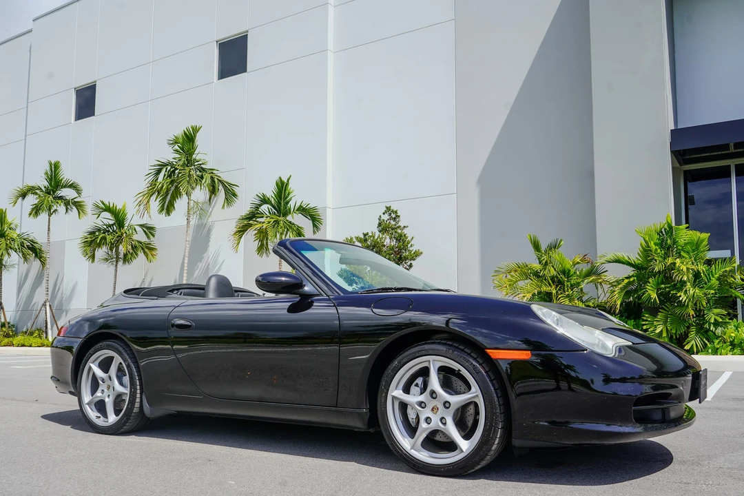 2003 Porsche 996 Carrera 4 - Image 17 of 31