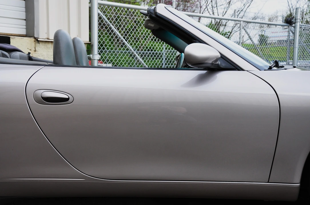 2003 Porsche 996 Carrera - Image 27 of 31