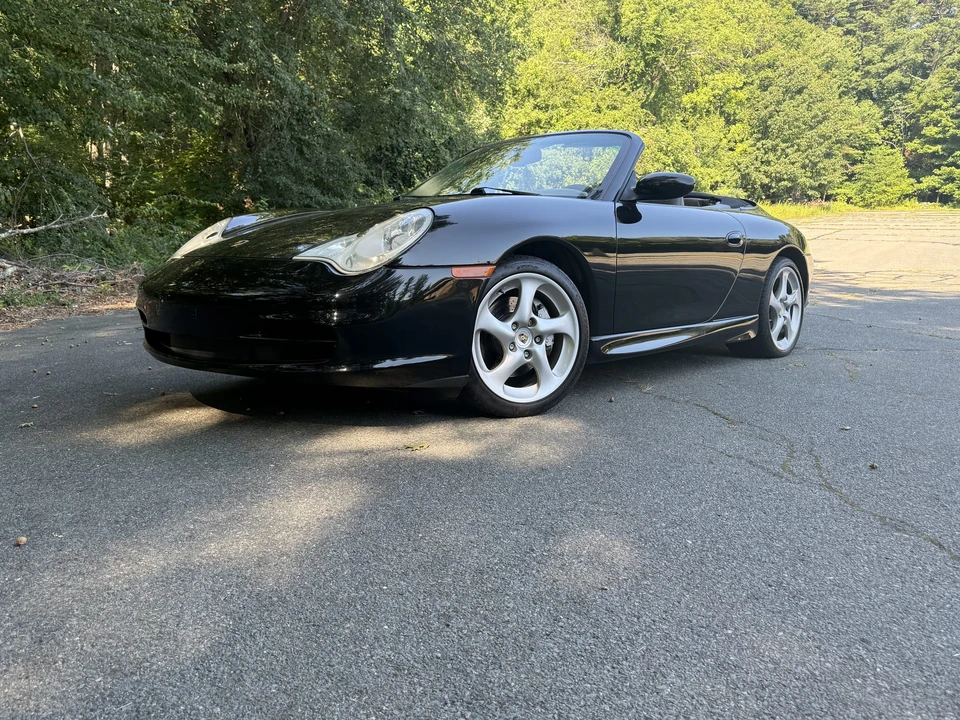 2003 Porsche 996 Carrera 4 - Image 11 of 31