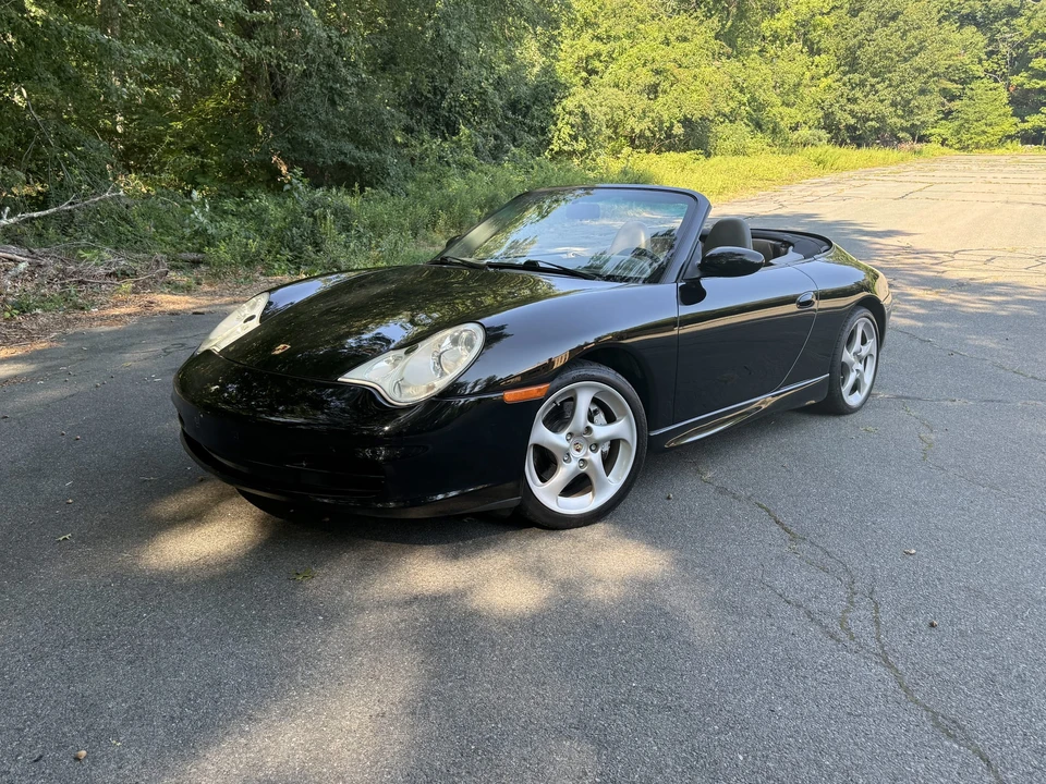 2003 Porsche 996 Carrera 4 - Image 9 of 31