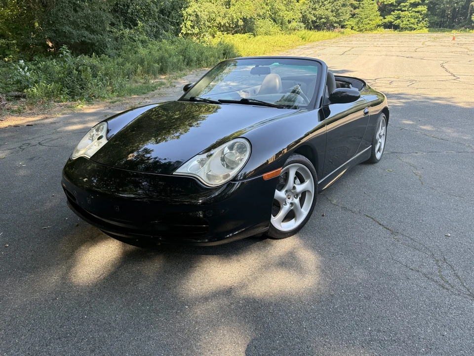 2003 Porsche 996 Carrera 4 - Image 8 of 31