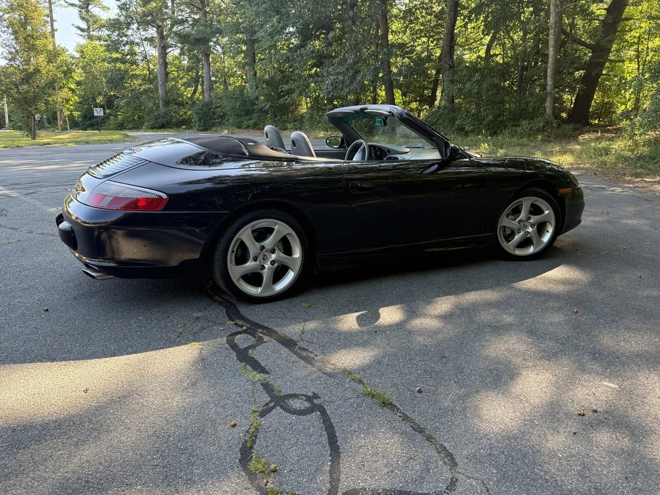 2003 Porsche 996 Carrera 4 - Image 26 of 31