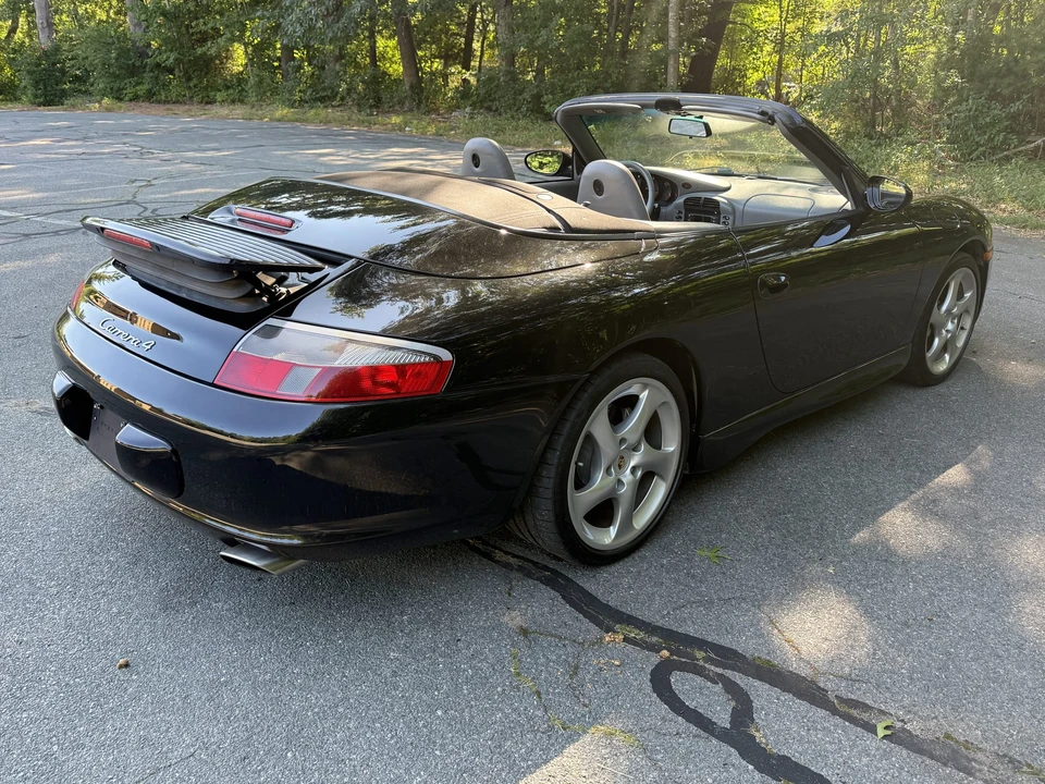 2003 Porsche 996 Carrera 4 - Image 21 of 31