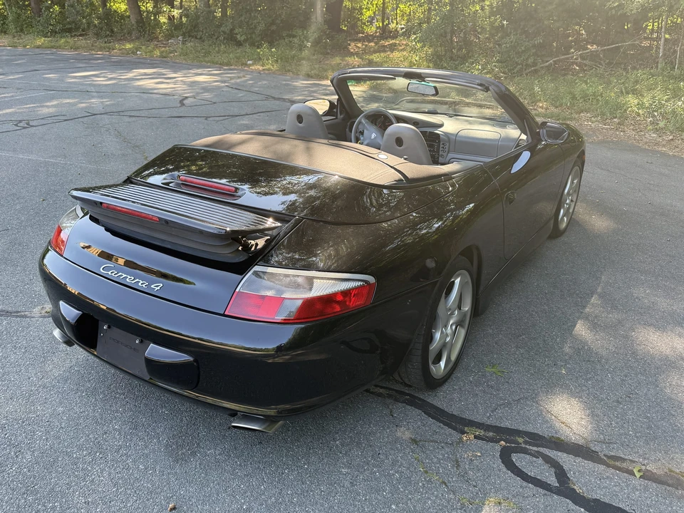 2003 Porsche 996 Carrera 4 - Image 20 of 31