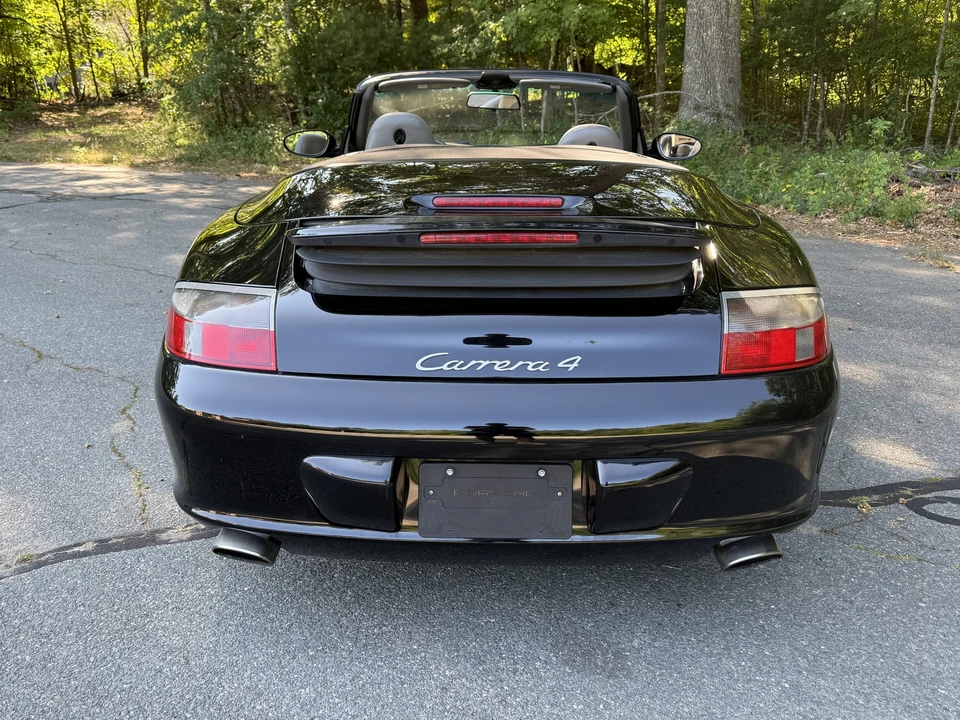 2003 Porsche 996 Carrera 4 - Image 17 of 31