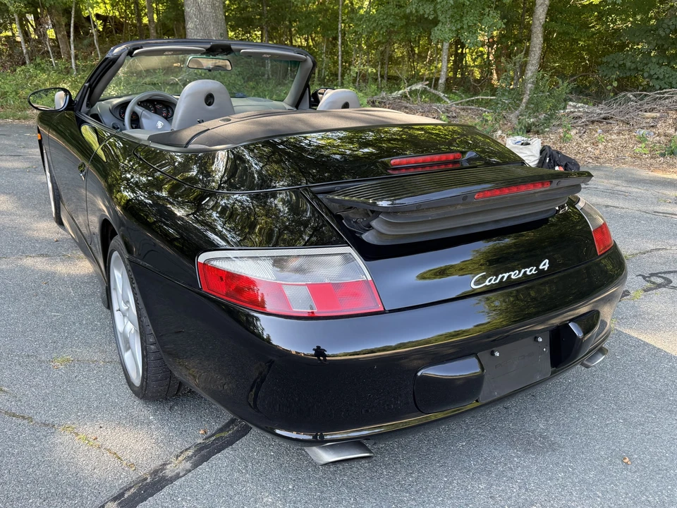 2003 Porsche 996 Carrera 4 - Image 15 of 31