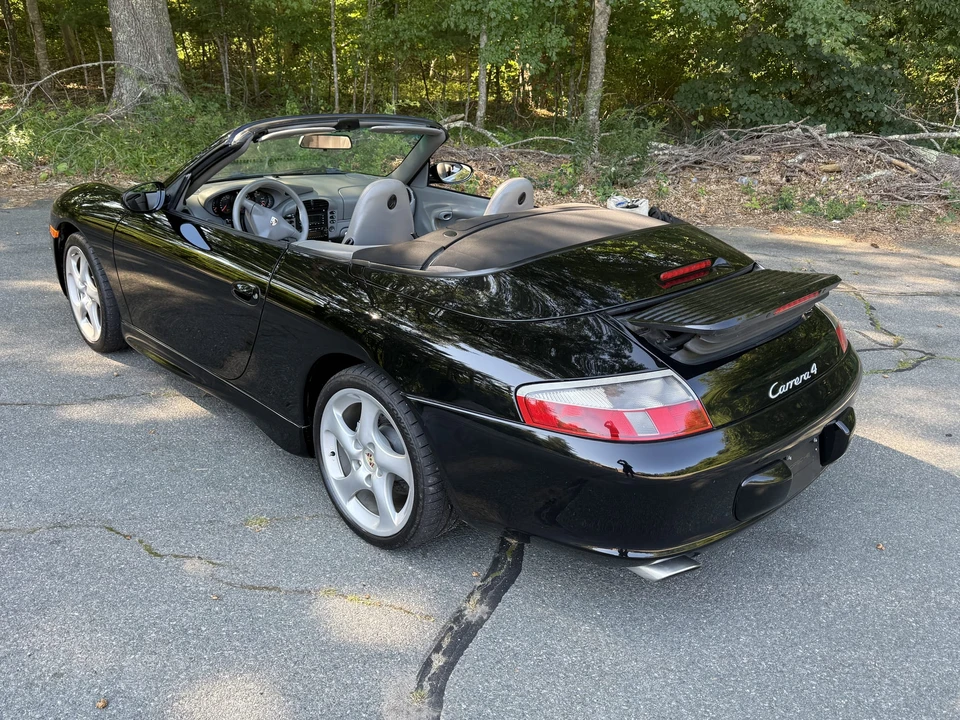 2003 Porsche 996 Carrera 4 - Image 14 of 31