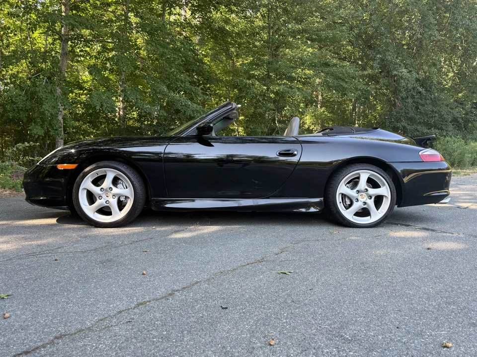 2003 Porsche 996 Carrera 4 - Image 13 of 31