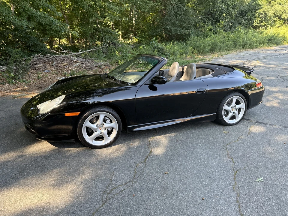 2003 Porsche 996 Carrera 4 - Image 12 of 31