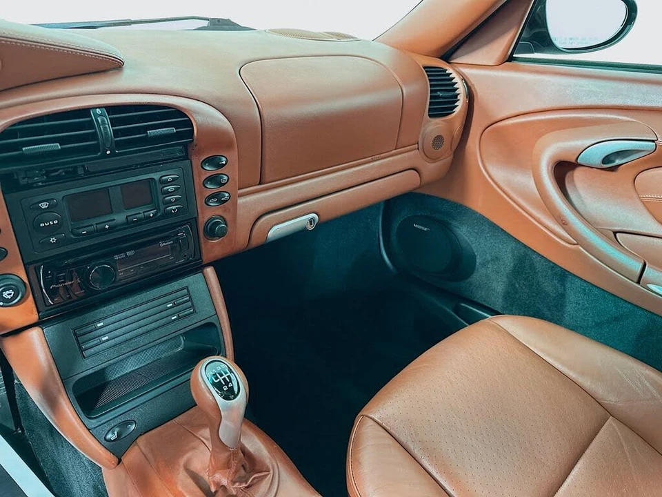 2003 Porsche 996 Carrera 4 - Image 15 of 17